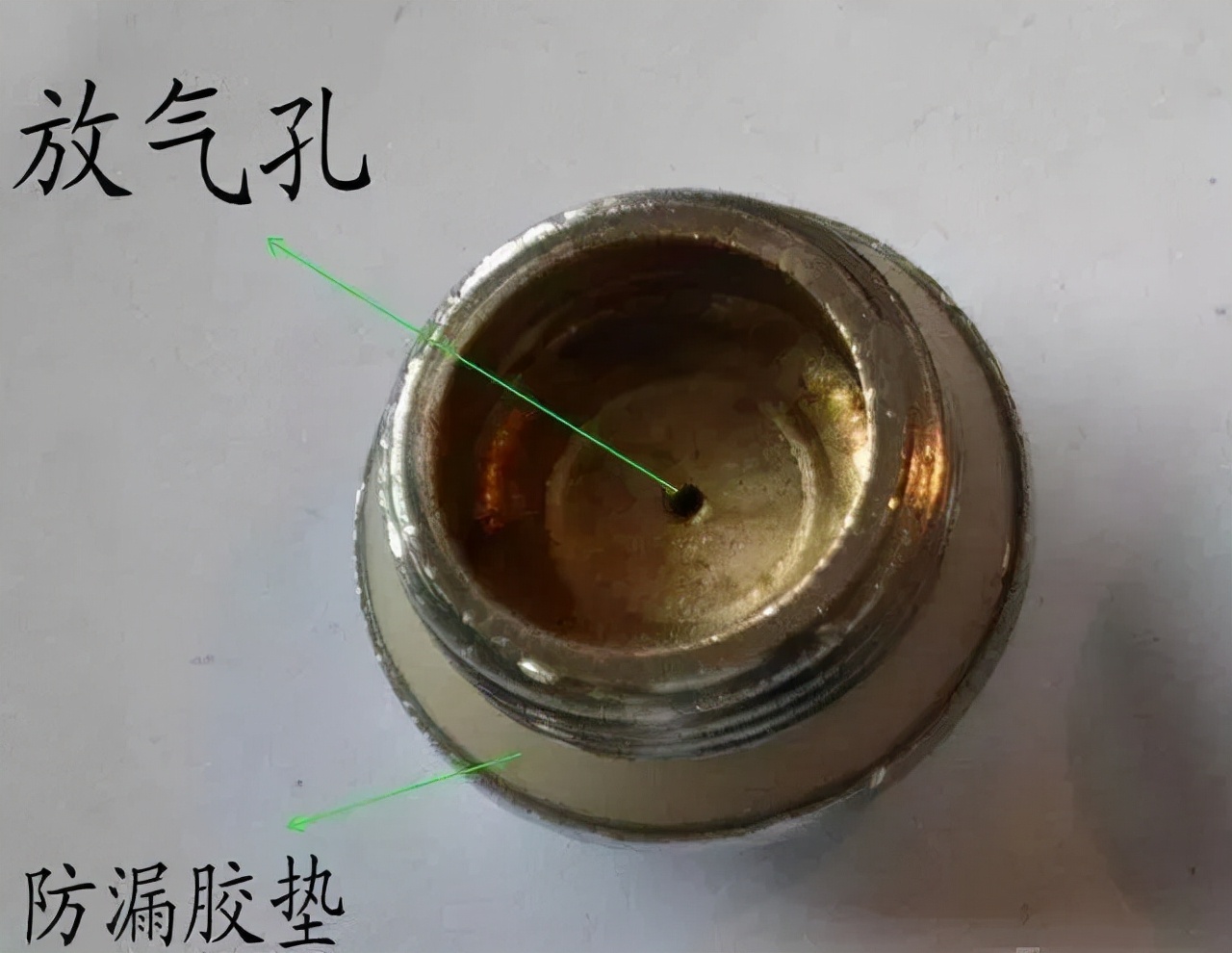 暖氣沒放氣，開一天一夜也不會熱！手把手教你給暖氣放氣，熱得快
