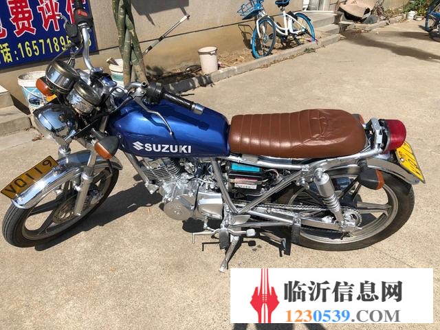出售自己改裝復(fù)古車，鈴木發(fā)動(dòng)機(jī)，超級(jí)拉風(fēng)
