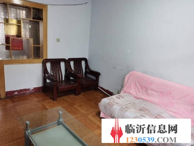 明馨小區(qū) 2室2廳 簡裝 雙氣 家具家電齊全 低樓層 有鑰匙